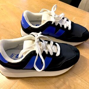 New Balance 237 sneakers